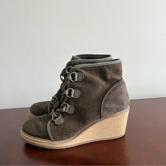 Merona Wool Blend Green Wedge Heel Boots Size 10 - Picture 3 of 7